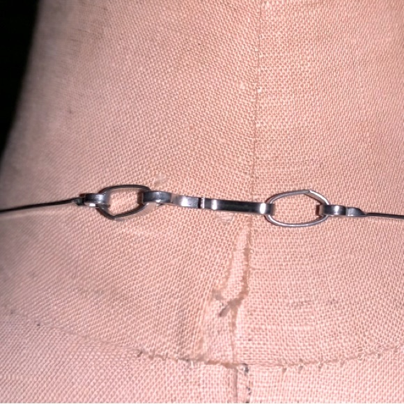 Vintage Deco Black, Pearl and Silver Statement Necklace. - Picture 4 of 4